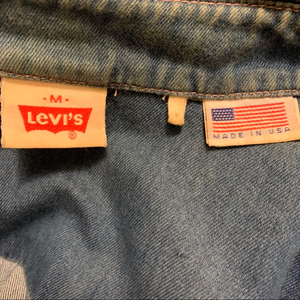 Vintage Levi’s Denim Button Down - image 3